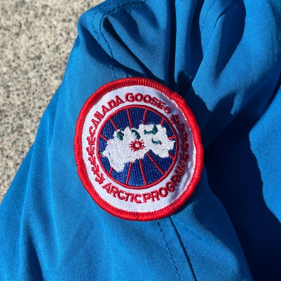 Canada Goose Jacket - Picture 3 of 5